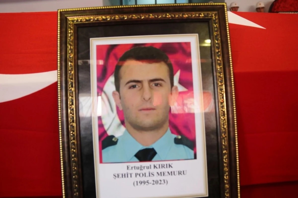 Şehit polis memuru Ertuğrul Kırık için tören düzenlendi