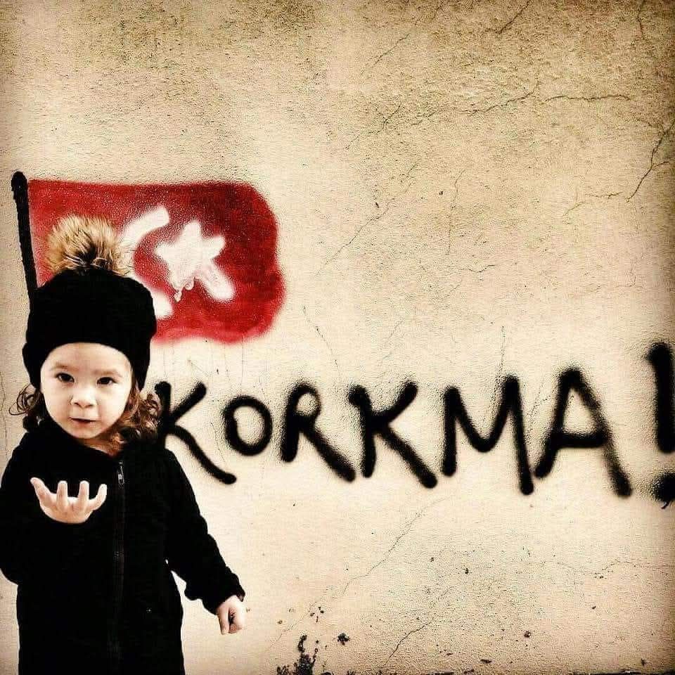 350 kadin 750 cocuk ve bebeğe Yargısız infaz KORKMA ÇOCUK RBر ب 'bimiz ELLH ا ل ل ه’ VAR