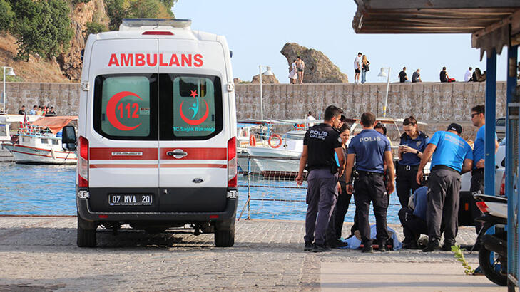 Antalya da denizde kadın cesedi bulundu