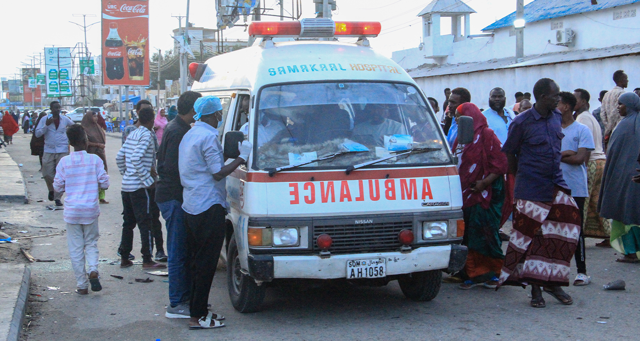 Somalide bomba yüklü kamyon patladı 13 ölü 40 yaralı