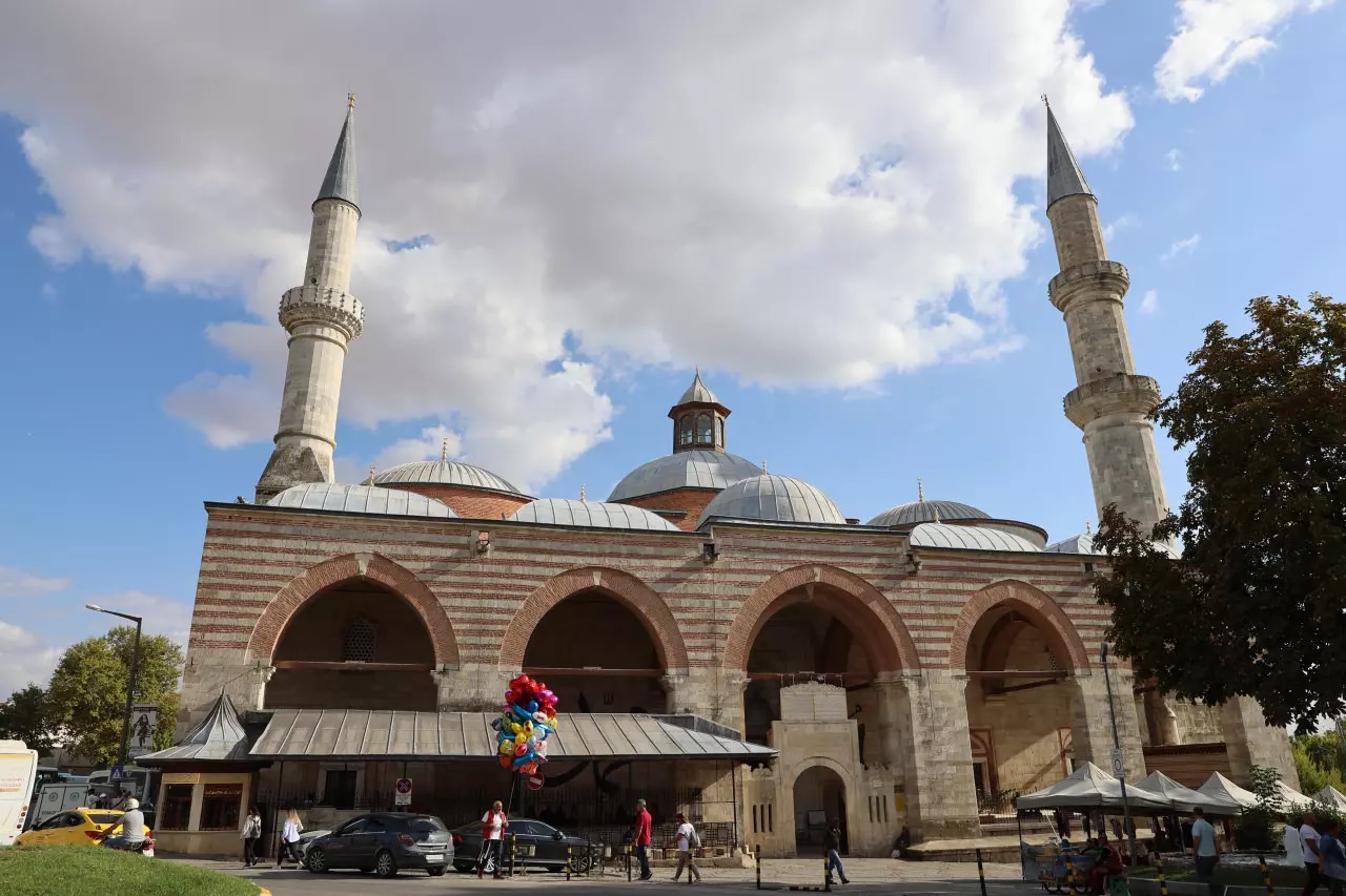 Edirnede şaşkına çeviren olay Camiden çalındı